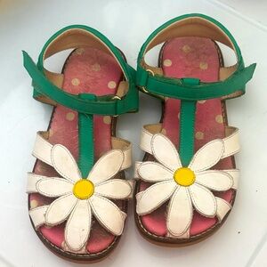 Mini Boden Floral Sandals - Green and White